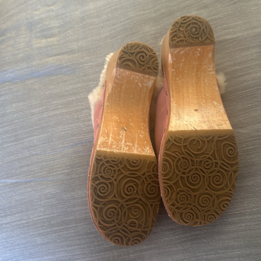 Pink UGG clogs - Picture 4 of 5